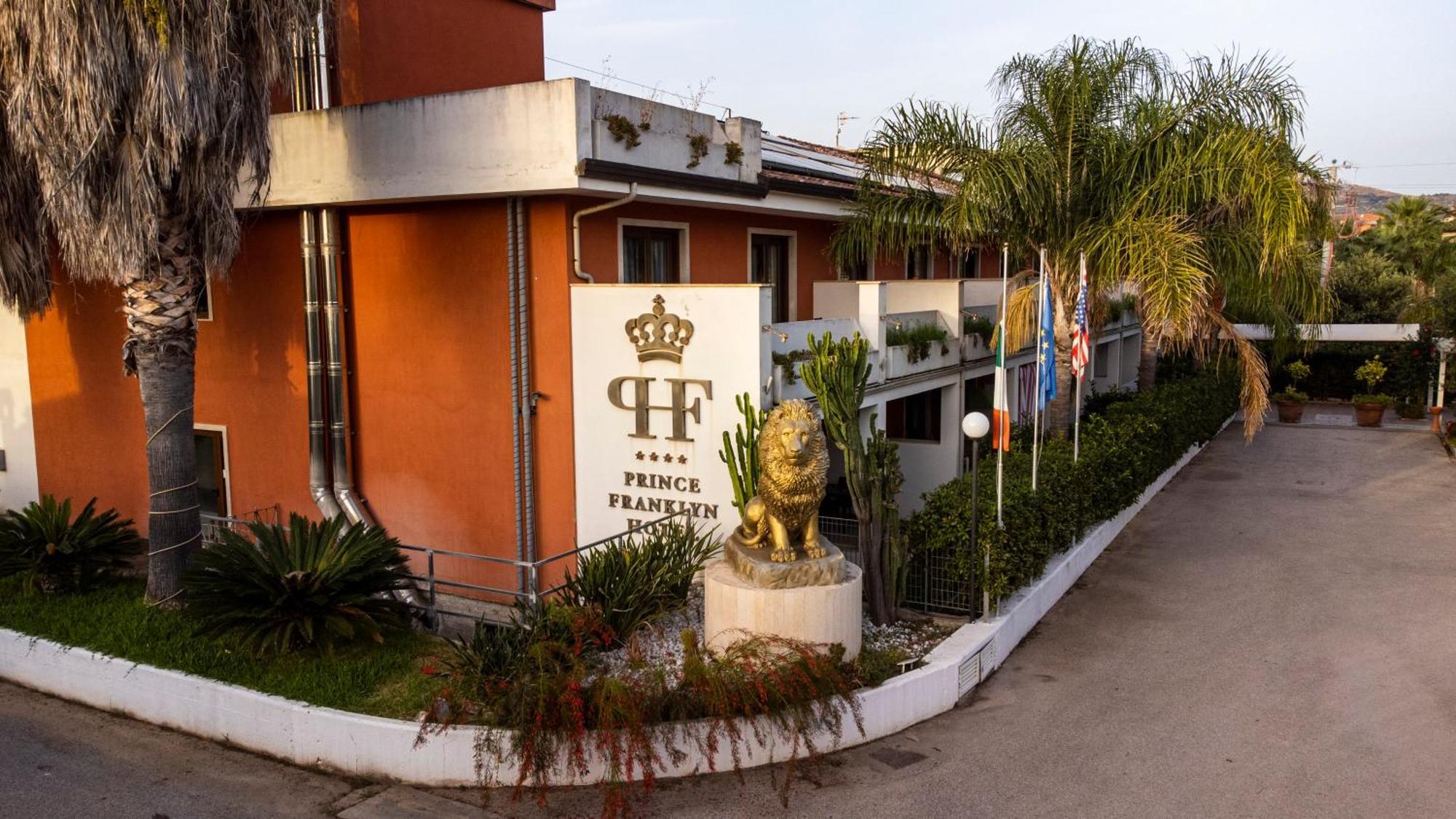 Prince Franklyn Hotel Santa Maria di Castellabate Exterior foto